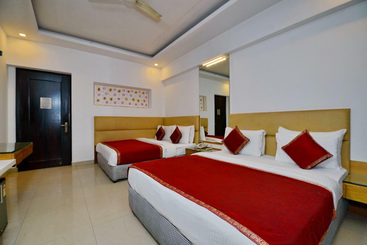 krishna hotel delhi paharganj